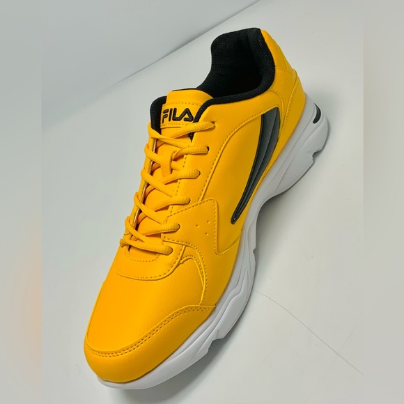 Men’s Fila Stirr Yellow Mustard | Black | White Sneakers NWT